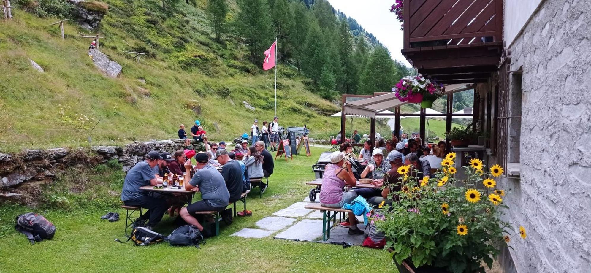 Hotel Ristorante Lagrev Maloja Ngoại thất bức ảnh