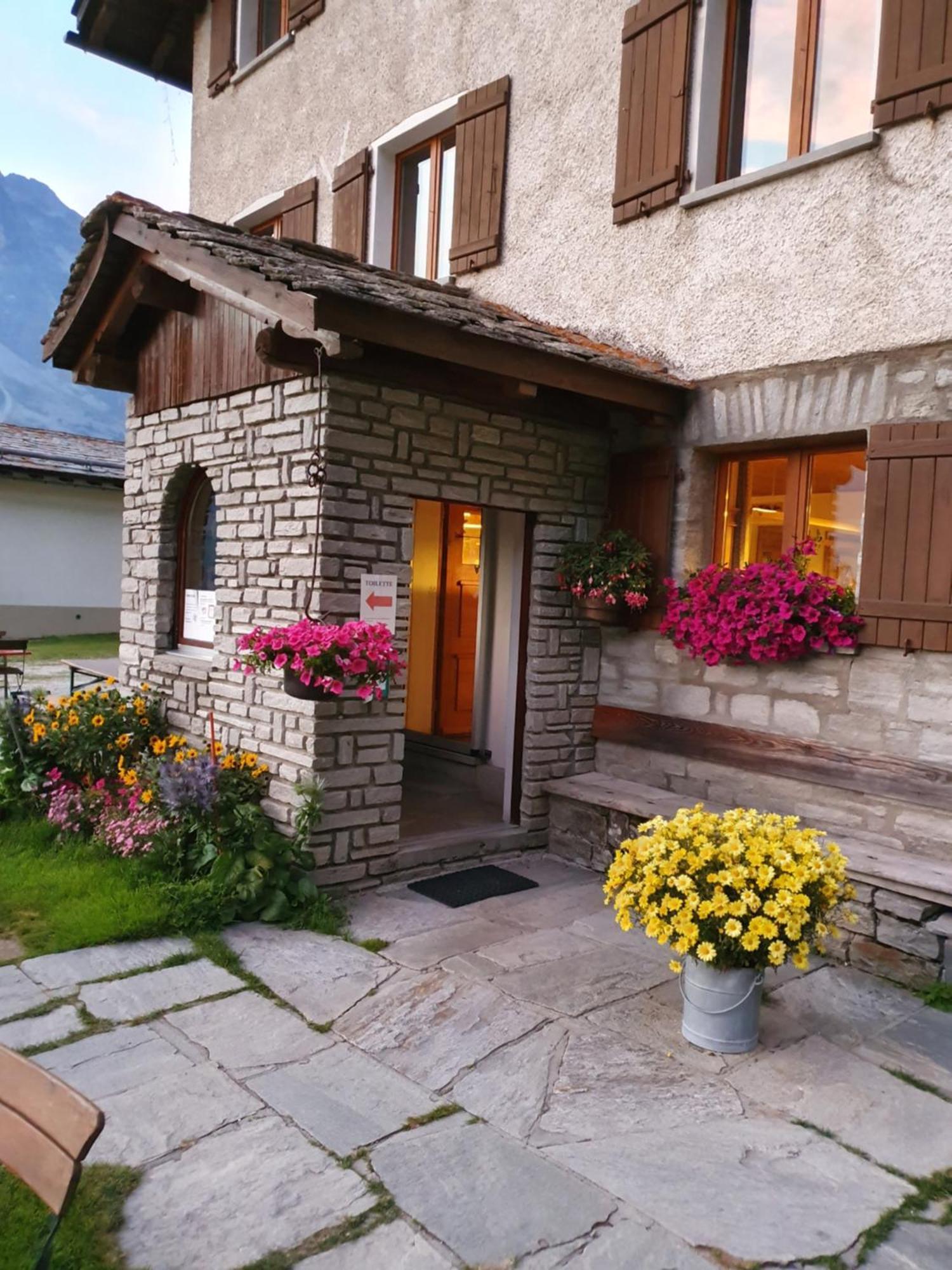 Hotel Ristorante Lagrev Maloja Ngoại thất bức ảnh
