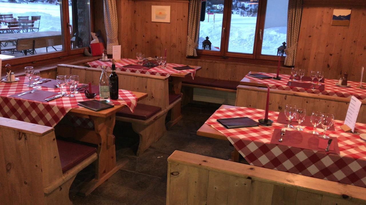 Hotel Ristorante Lagrev Maloja Ngoại thất bức ảnh